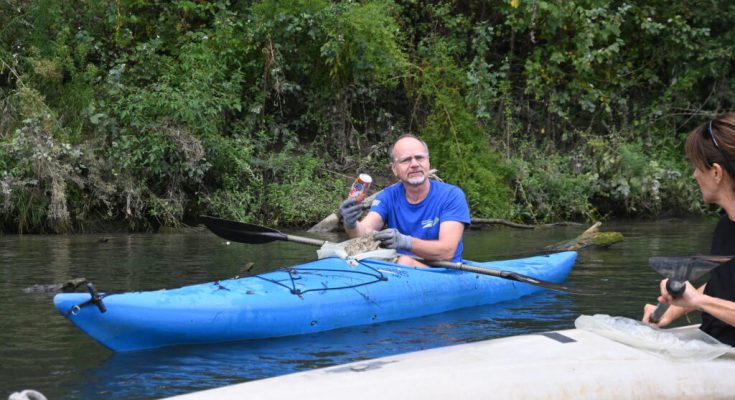 pianeta azzurro trashchallenge 2024