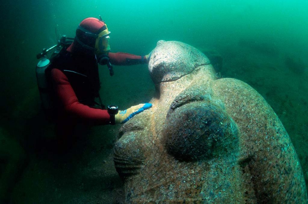 Thonis Heracleion statua subacquea